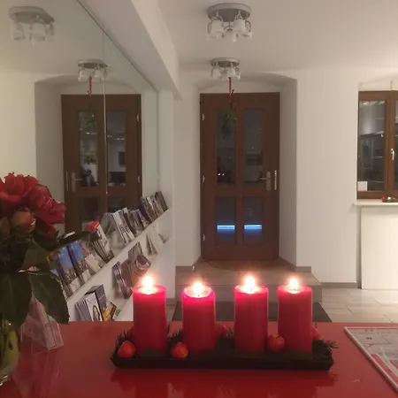 Arnulfsplatz Aparts Апартаменти Регенсбург