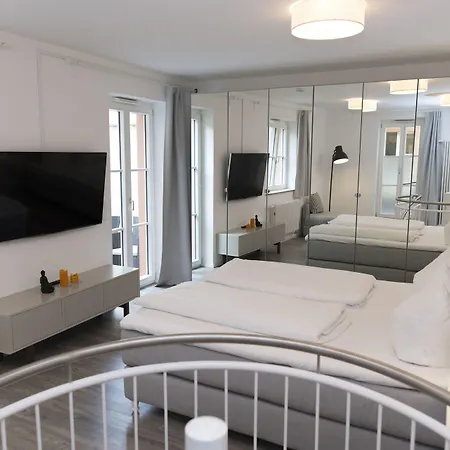 Arnulfsplatz Aparts Апартаменти Регенсбург