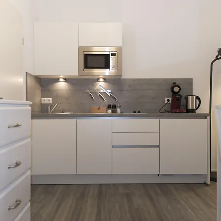 Апартаменти Arnulfsplatz Aparts