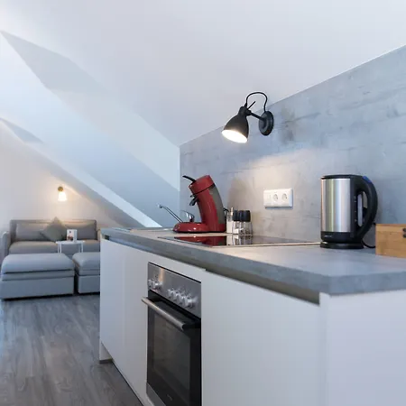 Апартаменти Arnulfsplatz Aparts *