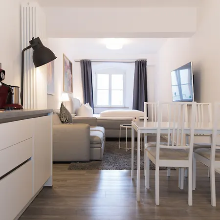 Arnulfsplatz Aparts Регенсбург