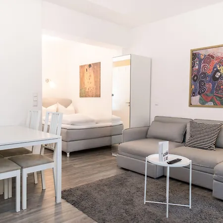 Arnulfsplatz Aparts Регенсбург