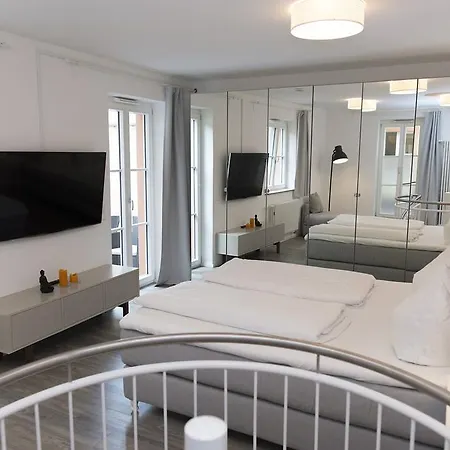 Arnulfsplatz Aparts Апартаменты Регенсбург