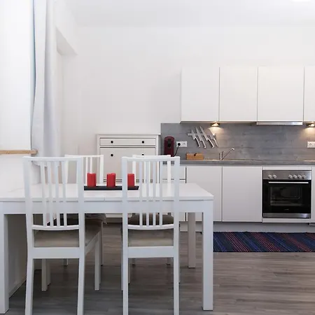 Апартаменти Arnulfsplatz Aparts Регенсбург